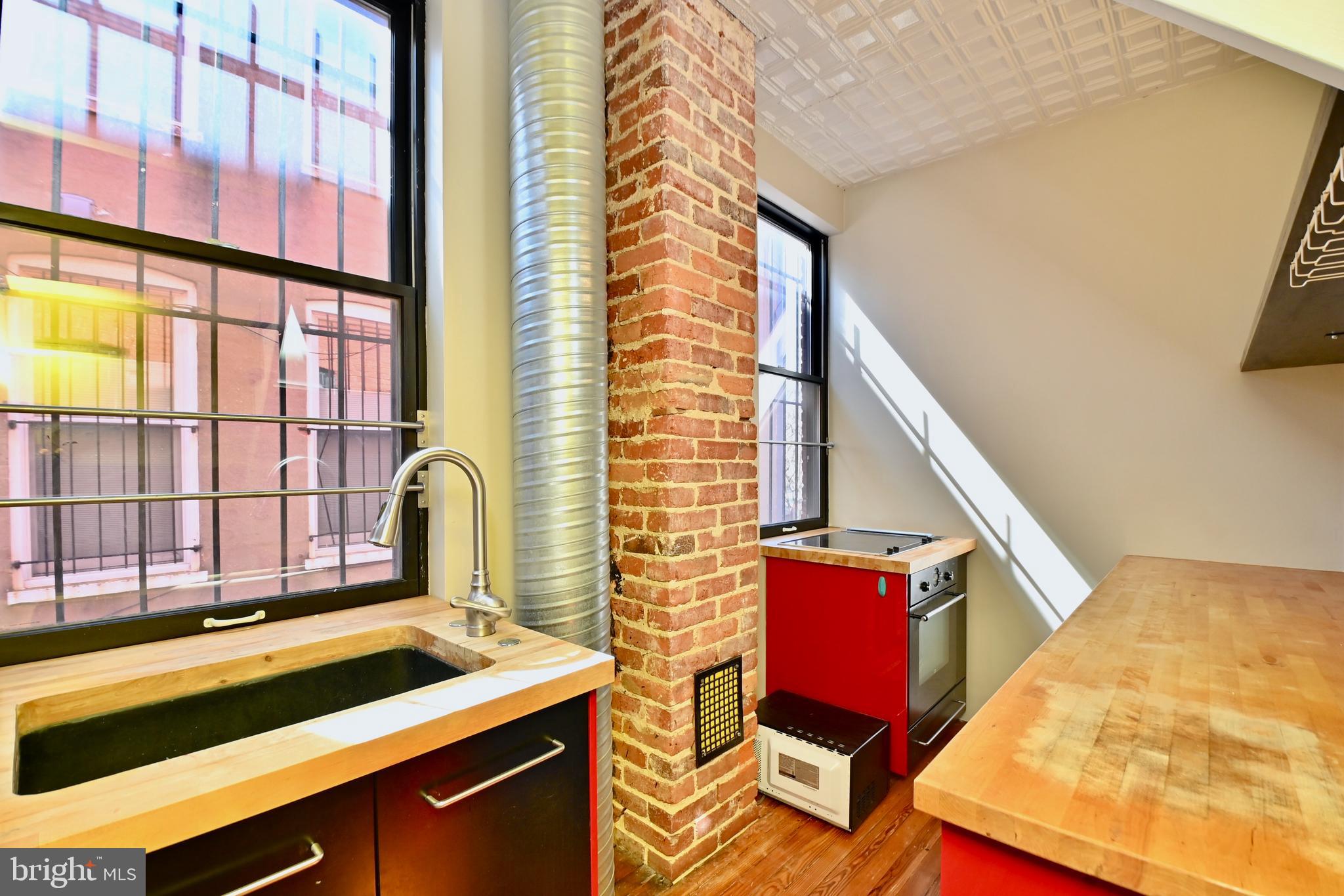 720 13th Street Southeast Washington, DC 20003 - Photo 25 of 47 Unit 2: Kitchen