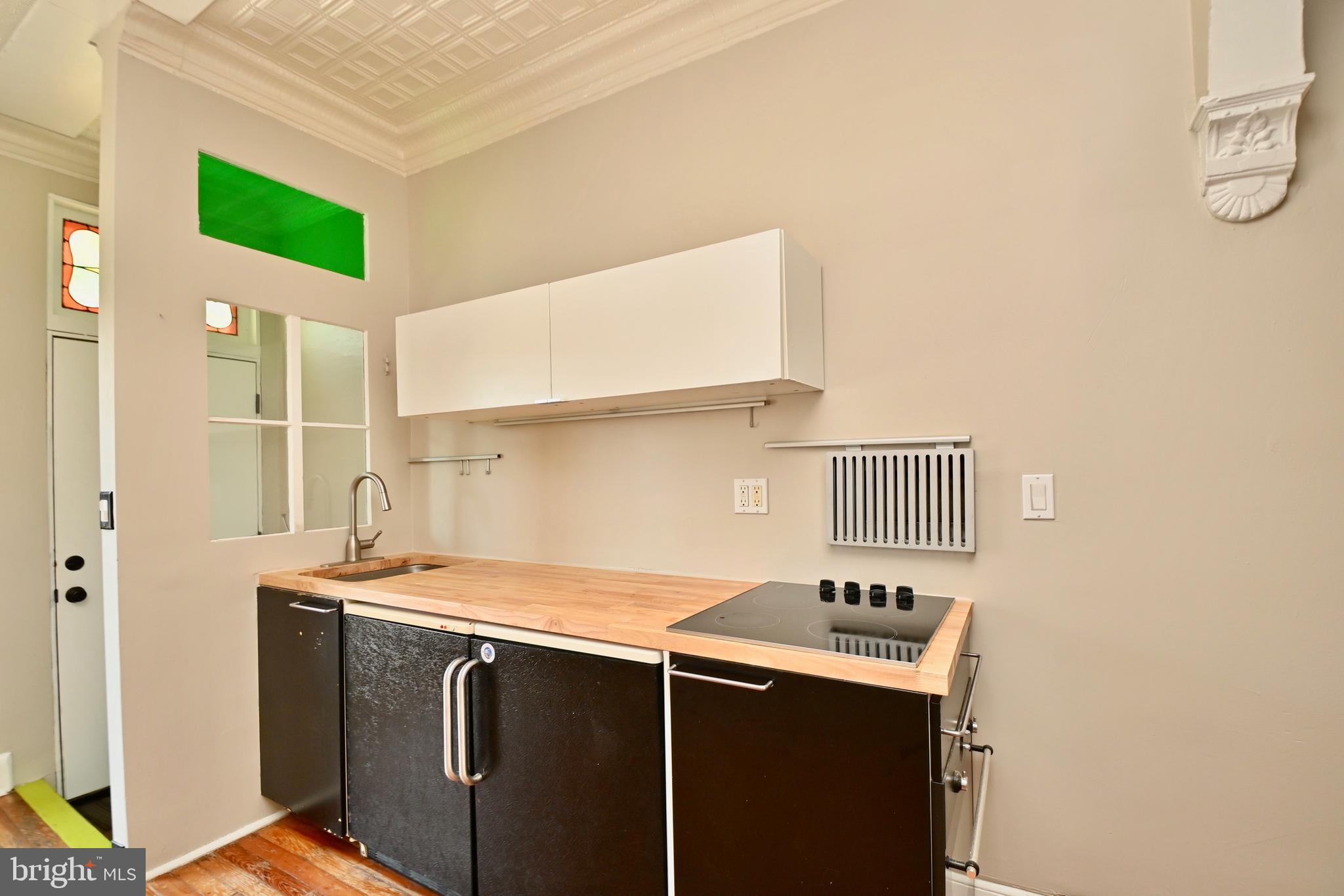 720 13th Street Southeast Washington, DC 20003 - Photo 9 of 47 Unit 1: Kitchen