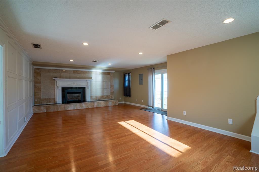 4205 Harding Street Dearborn Heights, MI 48125 - Photo 14 of 30