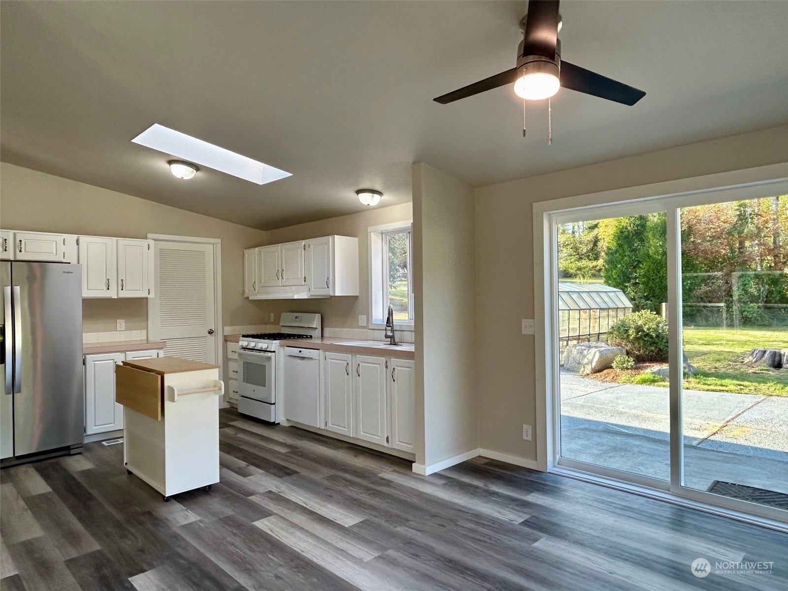 50 Southeast My Road Shelton, WA 98584 - Photo 6 of 33