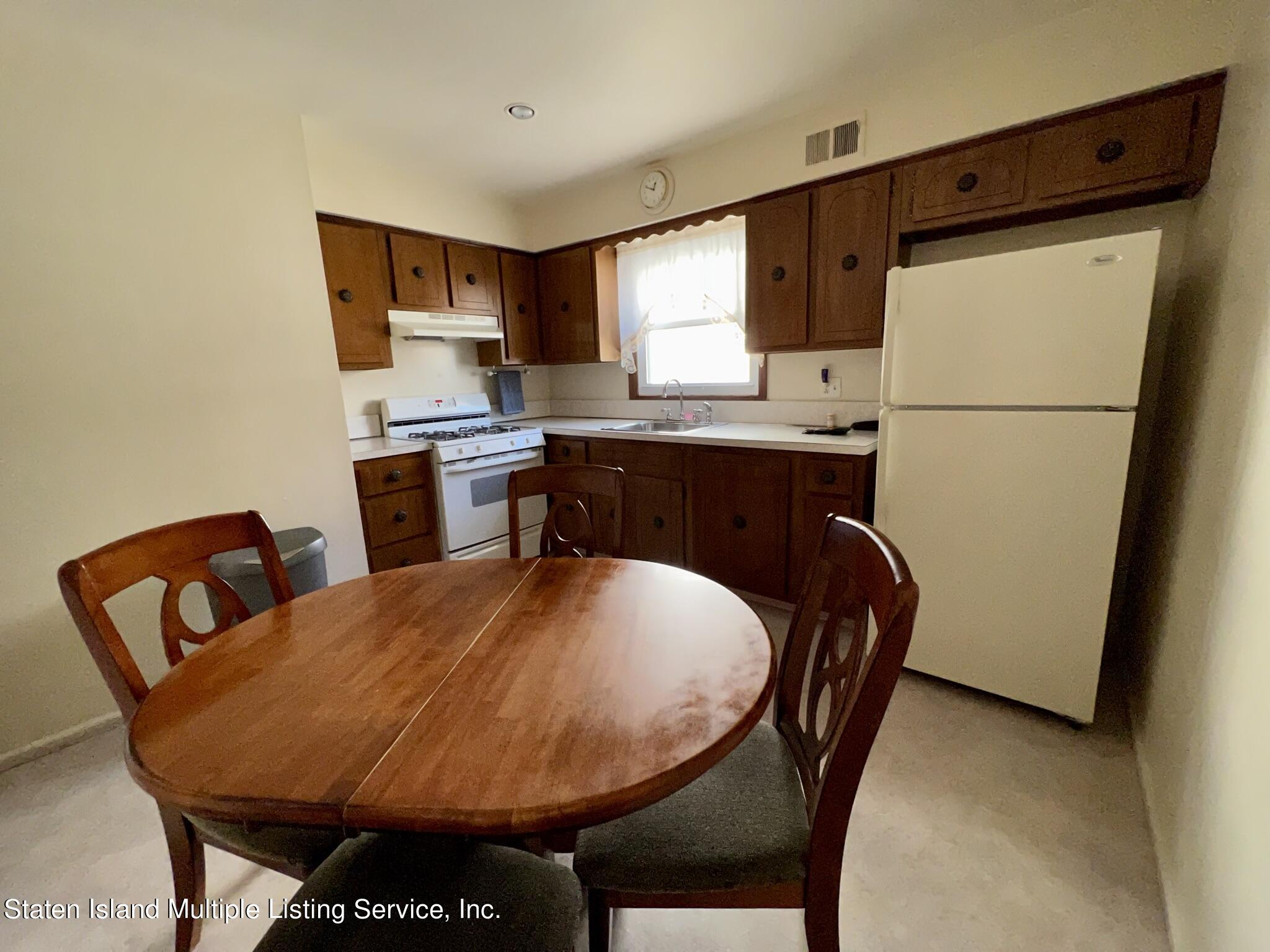 85 Reno Avenue Staten Island, NY 10306 - Photo 33 of 37 1994695B-AB01-49EF-BD0A-8EE0C5840EA9