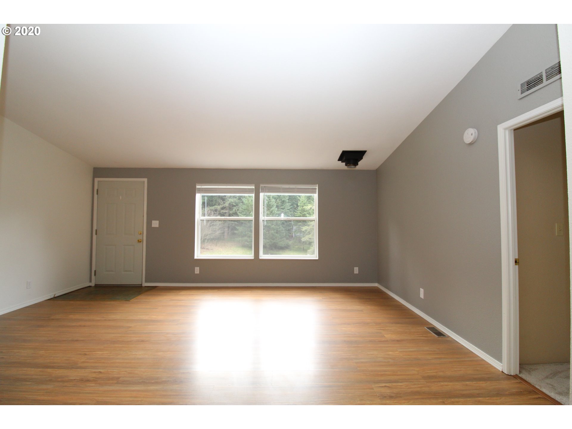 25109 South Springwater Road Estacada, OR 97023 - Photo 5 of 22