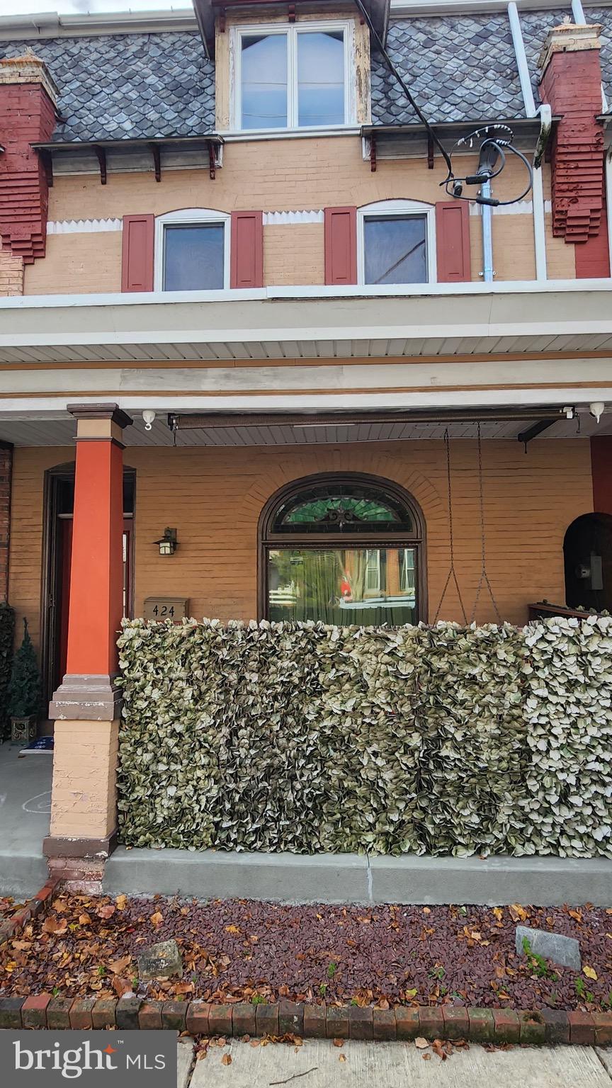 424 Main Street Denver, PA 17517 - Photo 2 of 8 front view of a house