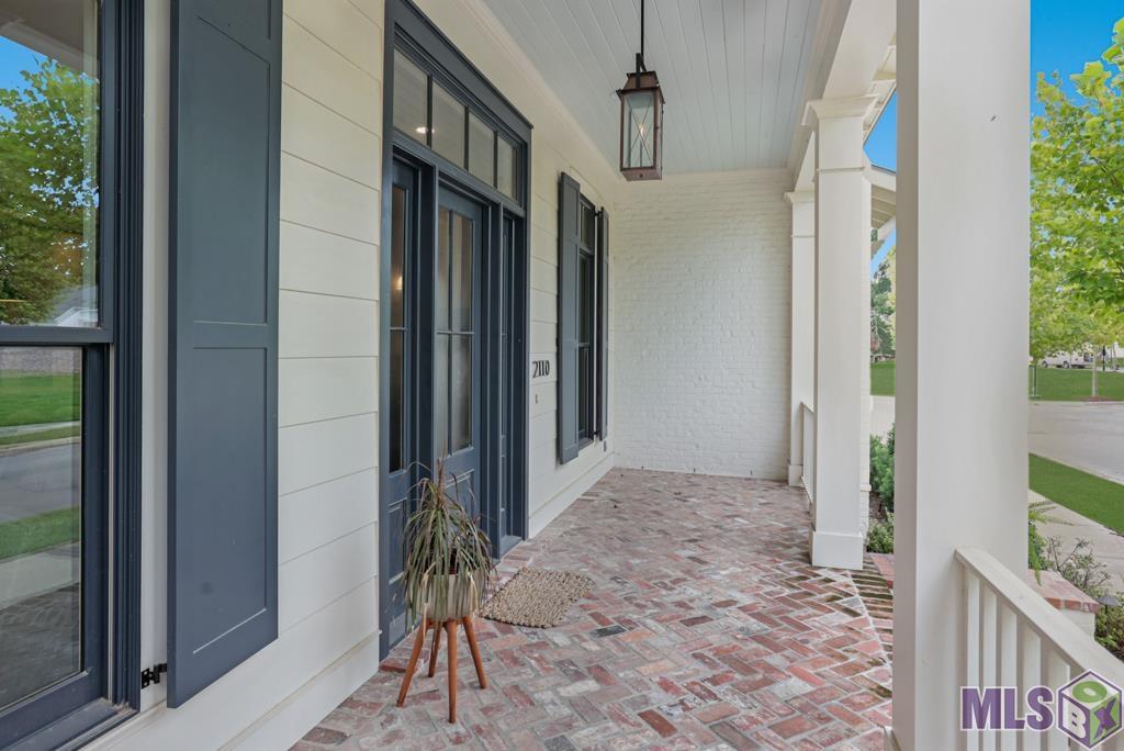 2110 Rouzan Avenue Baton Rouge, LA 70808 - Photo 4 of 35