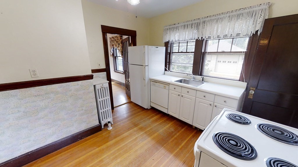 60 Butler Road Quincy, MA 02169 - Photo 3 of 24 Gallery Image 3