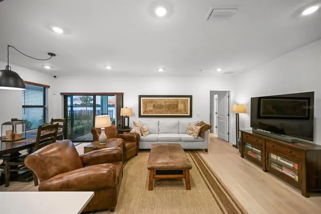 $539,900 | 6600 Silverstar Drive, Sarasota, FL 34240