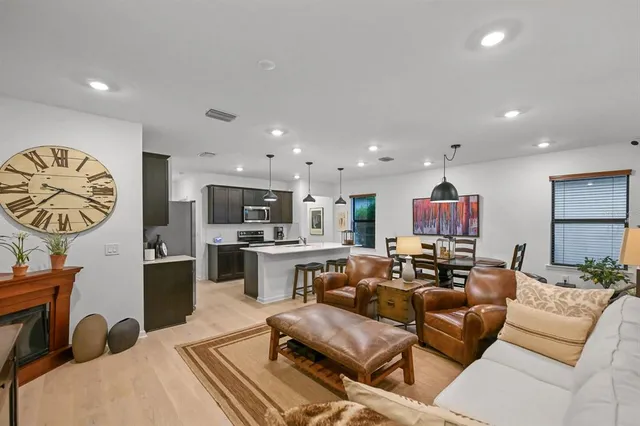 $539,900 | 6600 Silverstar Drive, Sarasota, FL 34240