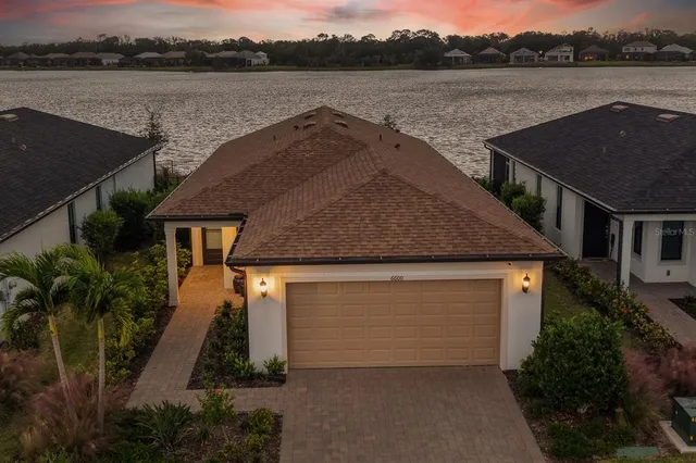 $539,900 | 6600 Silverstar Drive, Sarasota, FL 34240