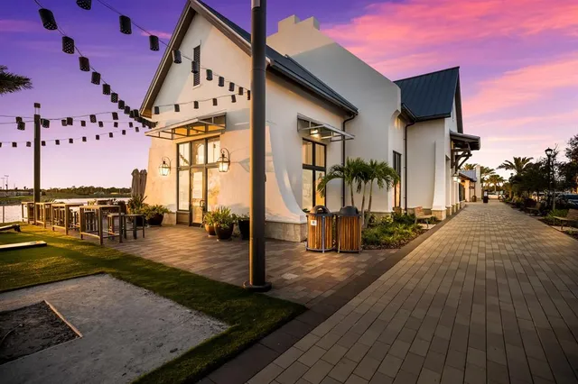 $539,900 | 6600 Silverstar Drive, Sarasota, FL 34240