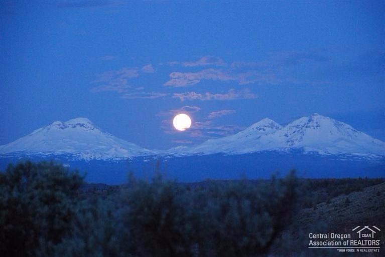 5655 Southwest Rim Road Terrebonne, OR 97760 - Photo 19 of 20 And if you're fortunate to be up about 2