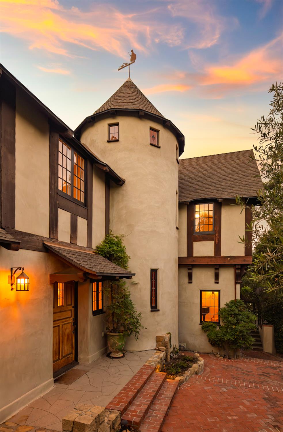 520 Foothill Road Ojai, CA 93023 - Photo 37 of 45 a front view of a building