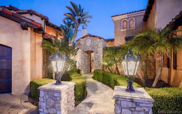 $3,235,000 | 18113 El Brazo, Rancho Santa Fe, CA 92067