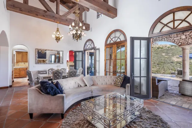 $3,235,000 | 18113 El Brazo, Rancho Santa Fe, CA 92067
