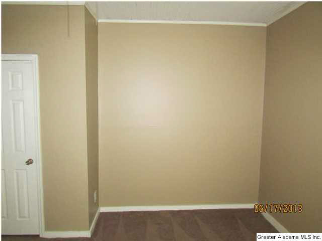 307 Vann Street Southwest Jacksonville, AL 36265 - Photo 8 of 19