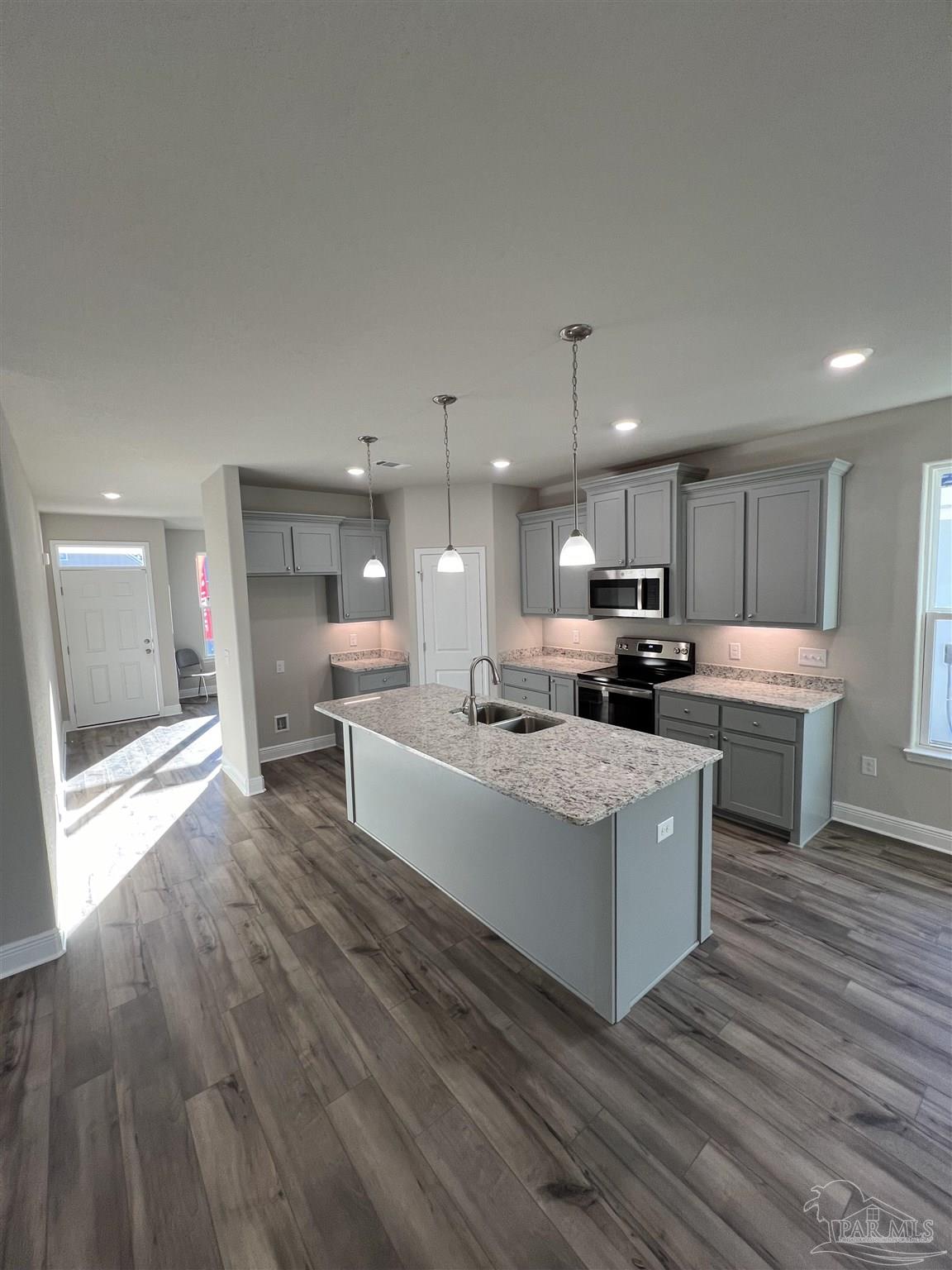 5381 Parkside Drive Pace, FL 32571 - Photo 2 of 10