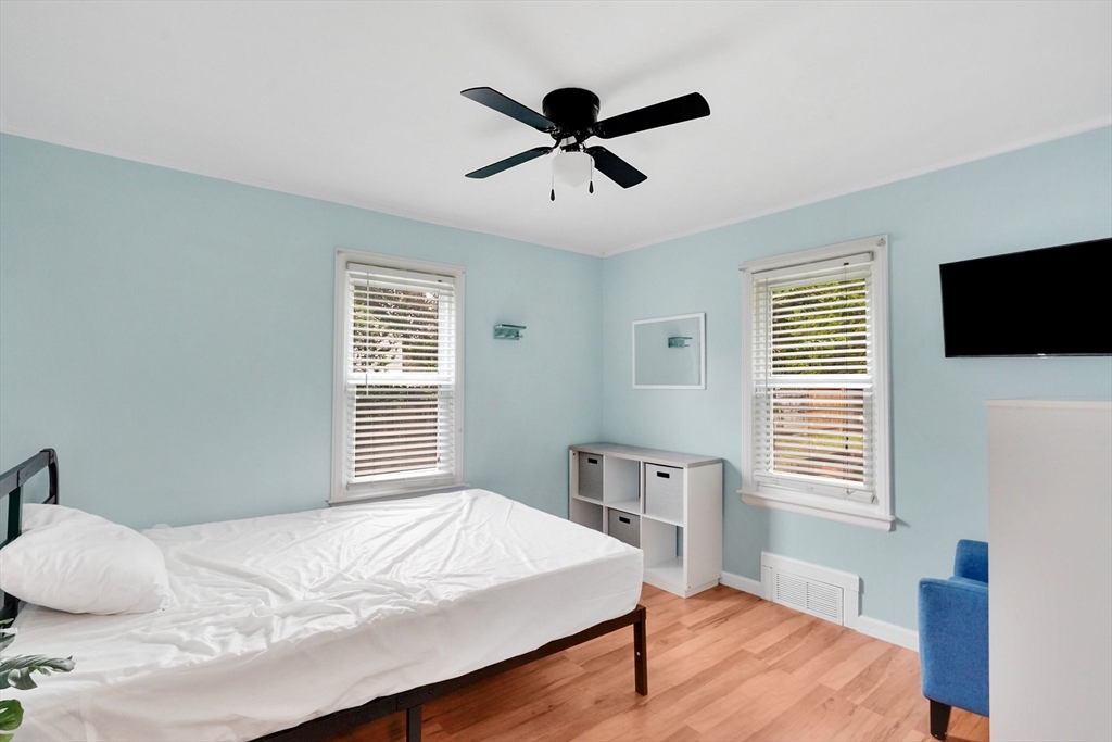 122 Brookside Circle Springfield, MA 01129 - Photo 17 of 39 Gallery Image 17