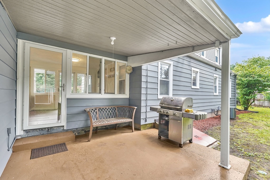122 Brookside Circle Springfield, MA 01129 - Photo 31 of 39 Gallery Image 31