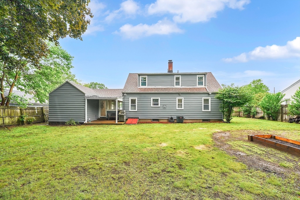 122 Brookside Circle Springfield, MA 01129 - Photo 38 of 39 Gallery Image 38