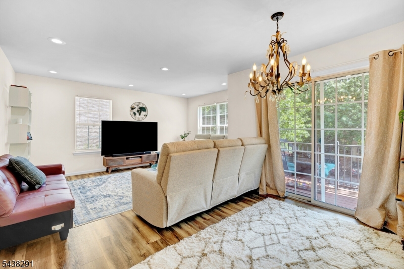 810 Plymouth Road North Brunswick, NJ 08902 - Photo 18 of 46