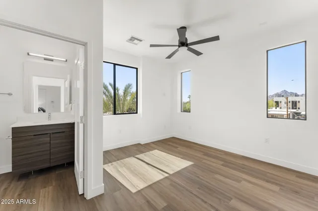 $738,000 | 4220 North 32nd Street, Unit 7, Phoenix, AZ 85016