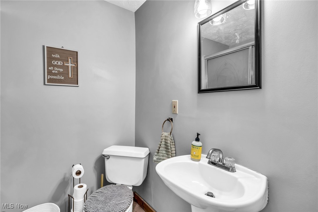 1556 Saxe Road Mogadore, OH 44260 - Photo 21 of 36 Gallery Image 21
