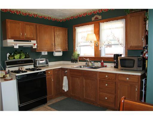 59 Spring Street Etna, PA 15223 - Photo 5 of 8 Kitchen.