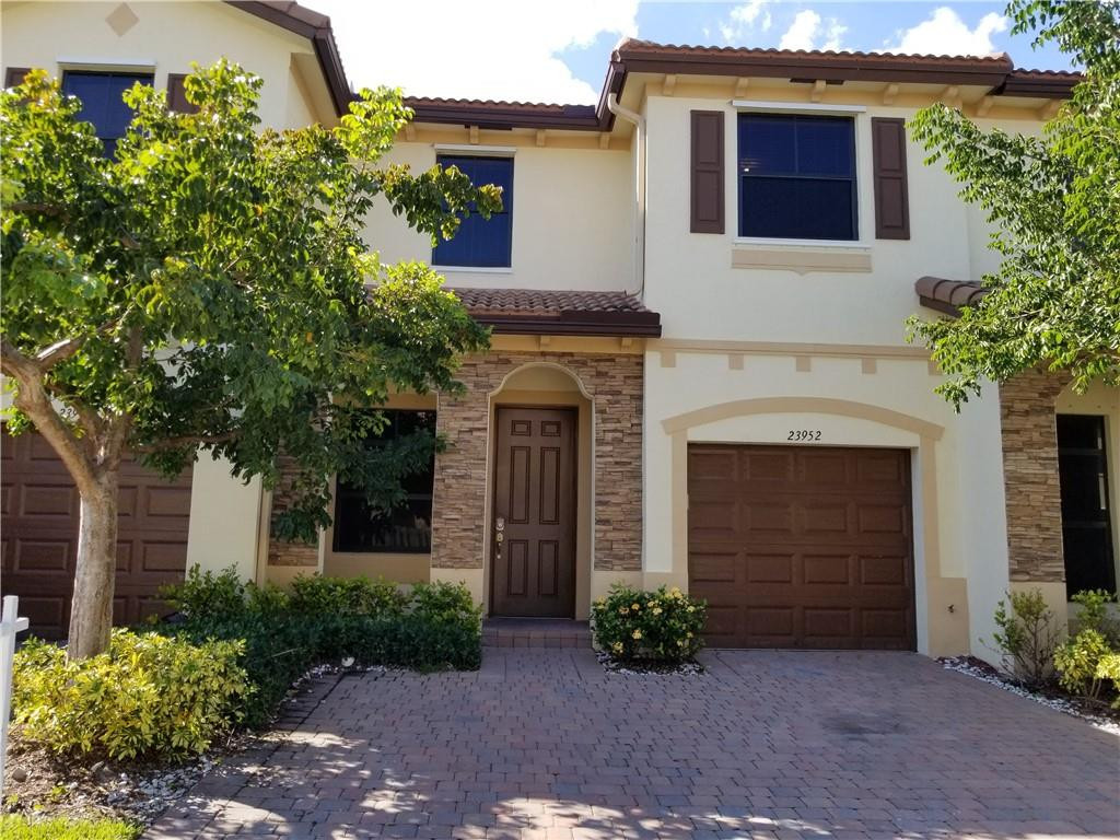 23952 Southwest 117 Place Homestead, FL 33032 - Photo 2 of 16 Front view
