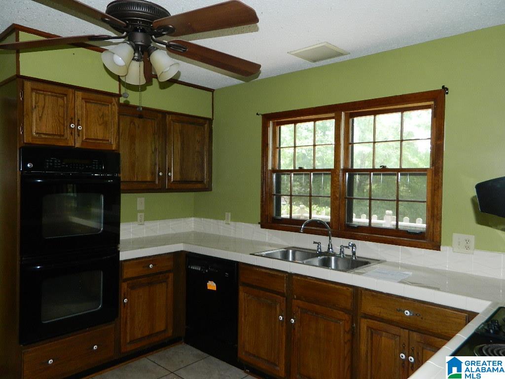 585 Mountainview Lake Road Sylacauga, AL 35150 - Photo 8 of 24