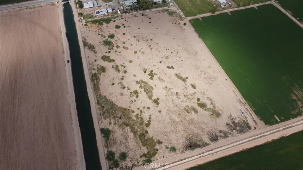 0 14th Blythe, CA 92225 - Photo 4 of 5 a view of water heater room
