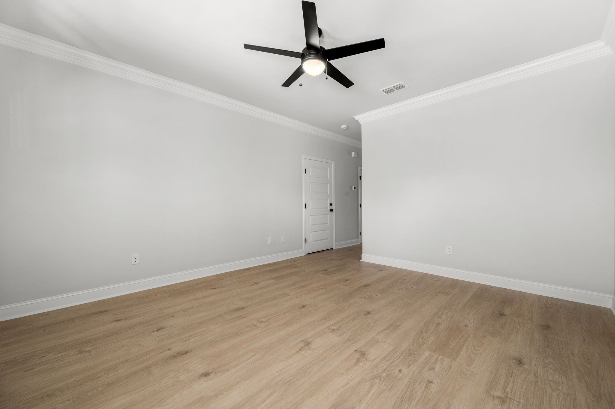 530 Rohan Drive Murfreesboro, TN 37129 - Photo 4 of 31 a view of a room with wooden floor and white walls