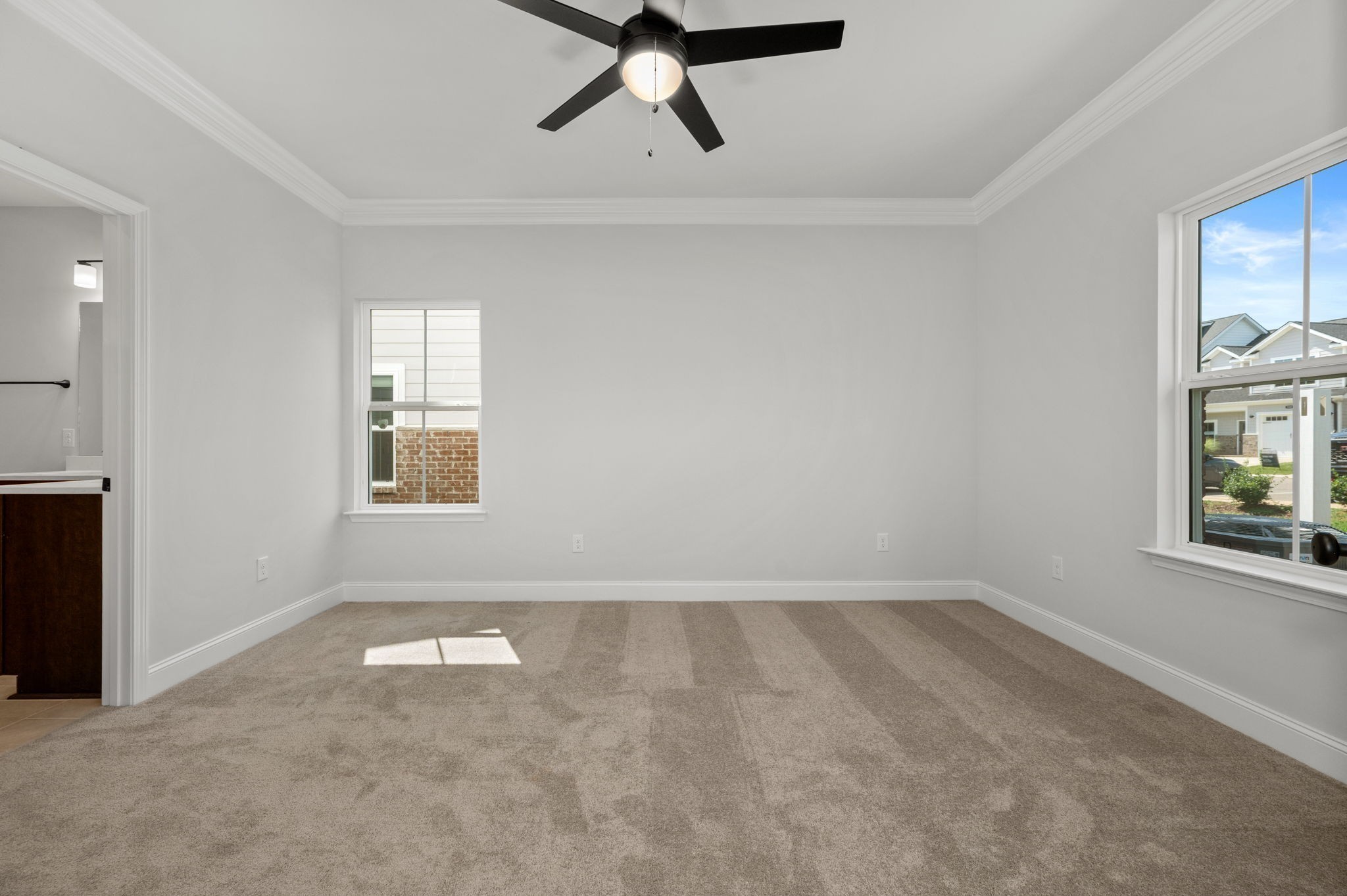 530 Rohan Drive Murfreesboro, TN 37129 - Photo 10 of 31 an empty room with windows and ceiling fan