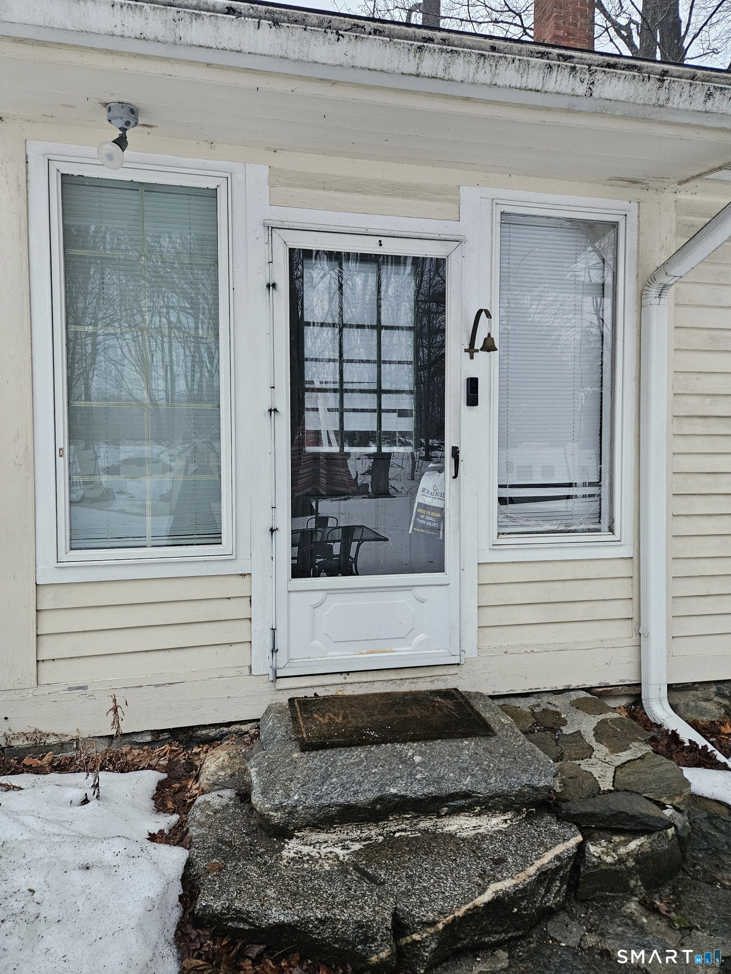 901 Baldwin Road Woodbridge, CT 06525 - Photo 27 of 27 a view of a entryway of the house