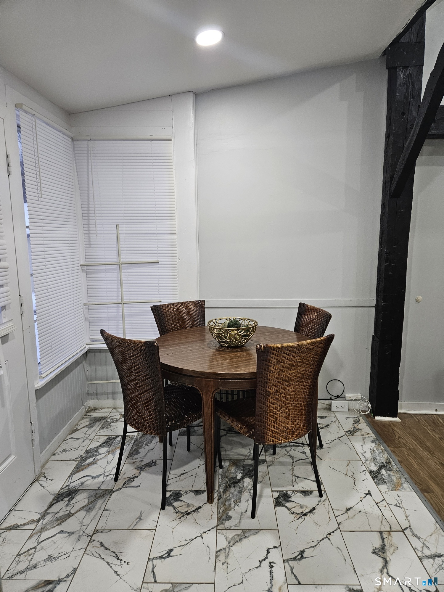 901 Baldwin Road Woodbridge, CT 06525 - Photo 7 of 27 a view of a dining room with furniture