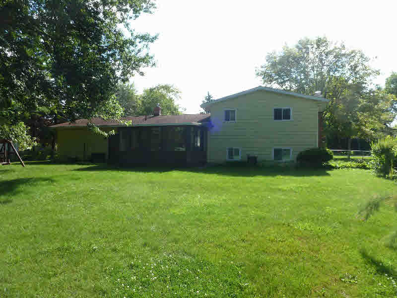 4960 2 Mile Road Bay City, MI 48706 - Photo 3 of 27 Gallery Image 3