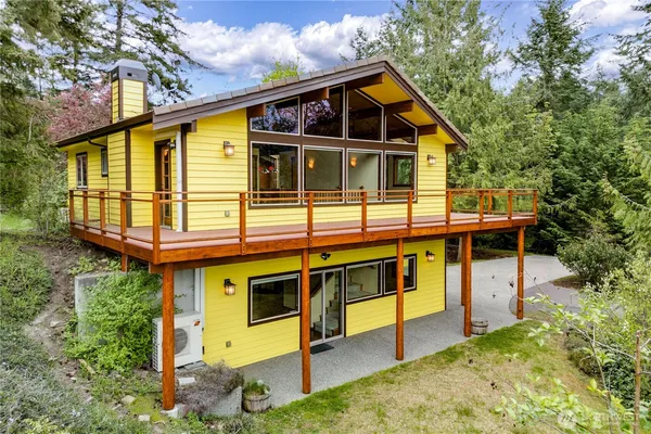 $699,900 | 1993 Doe Run Road, Sequim, WA 98382