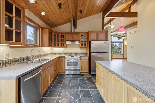 $699,900 | 1993 Doe Run Road, Sequim, WA 98382