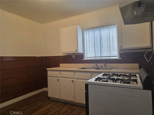 $1,500 | 220 South Pannes Avenue, Unit 3, Compton, CA 90221