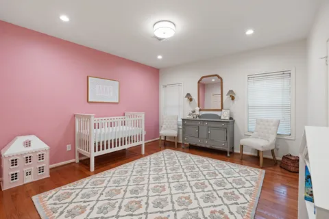$695,000 | 6734 Vanderbilt Street, Unit 8, Houston, TX 77005