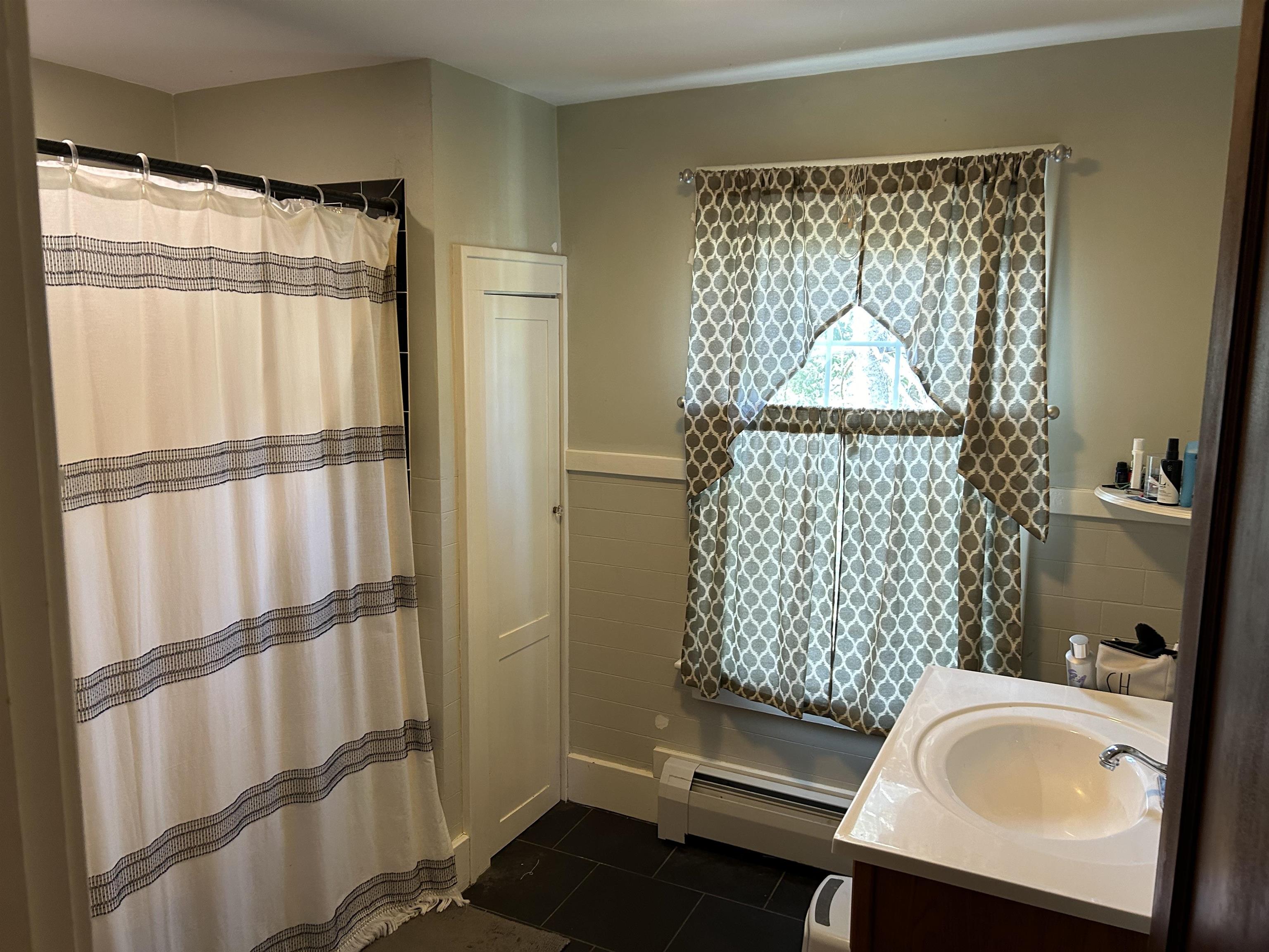 81 Bellevue Avenue Rutland, VT 05701 - Photo 8 of 22