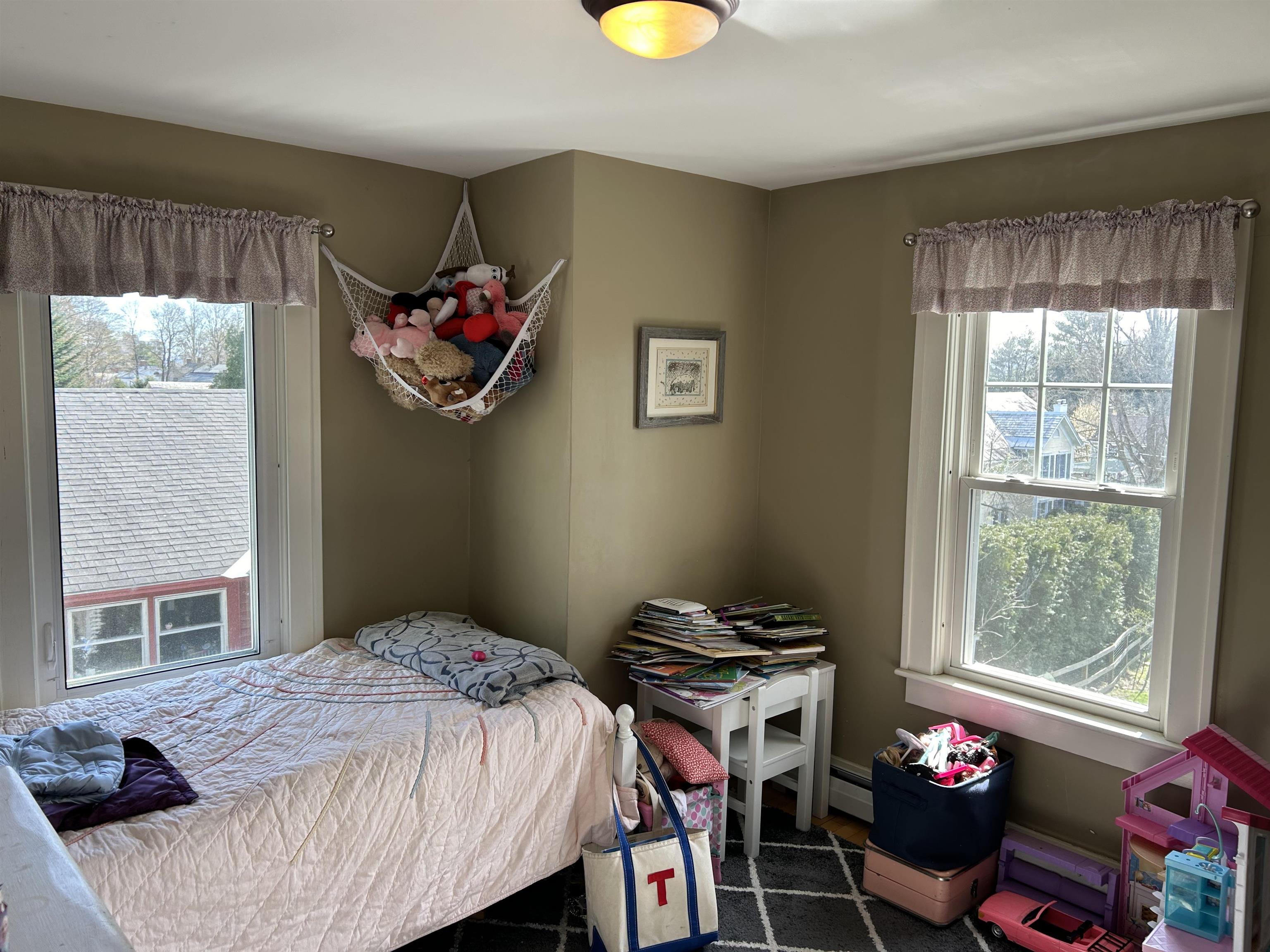 81 Bellevue Avenue Rutland, VT 05701 - Photo 9 of 22