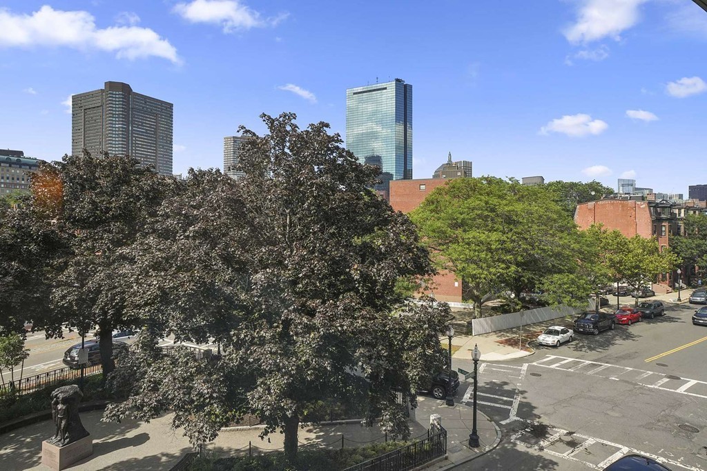6 Columbus Square, Unit 3 Boston, MA 02116 - Photo 15 of 16 a city view with tall buildings