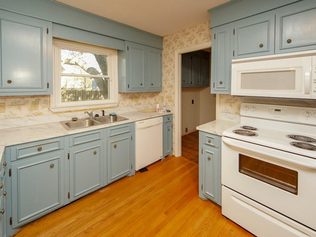 2404 Pristine View Road Charleston, SC 29414 - Photo 13 of 42 11