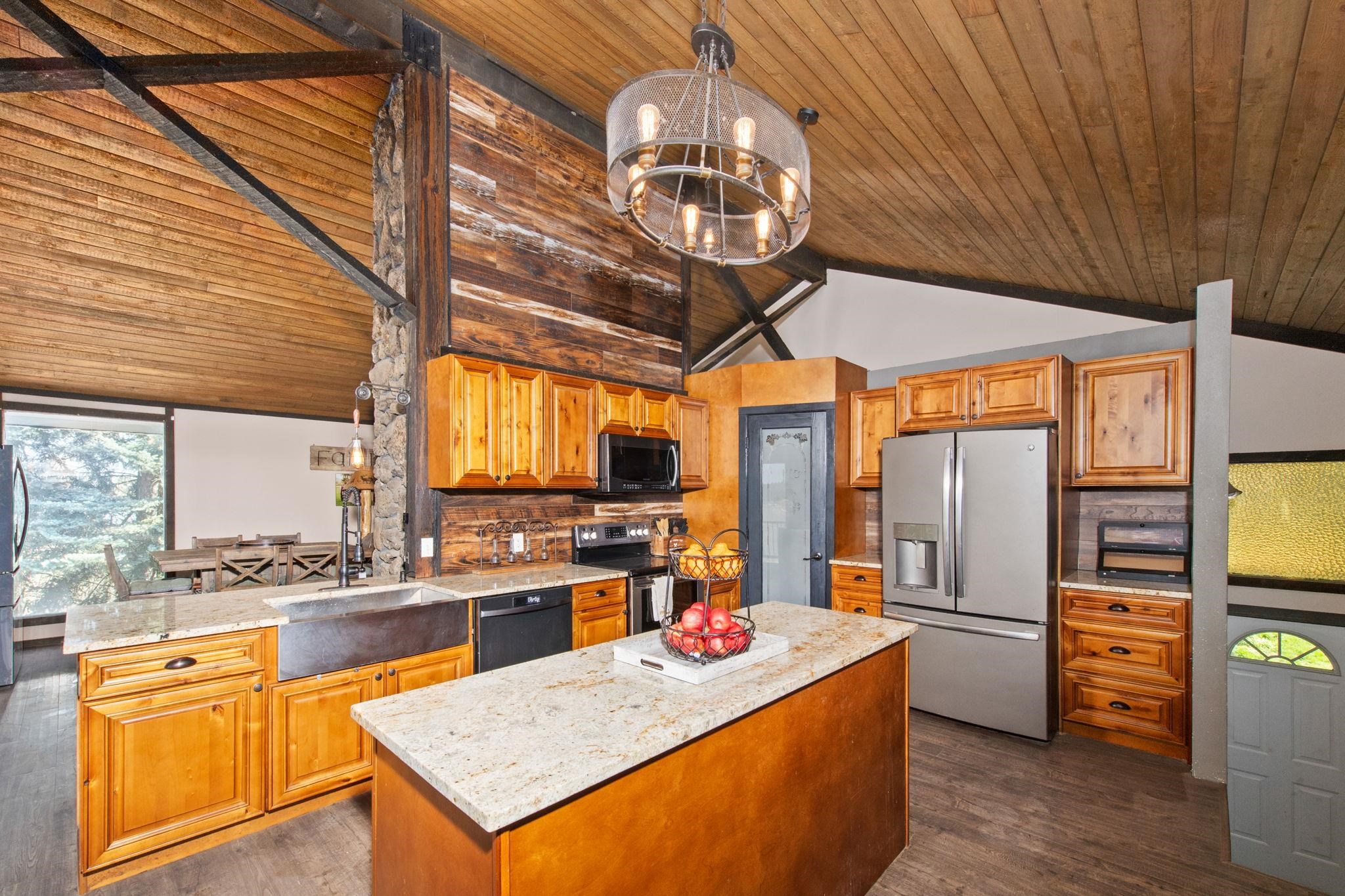 7302 East Bigelow Gulch Road Spokane, WA 99217 - Photo 7 of 50