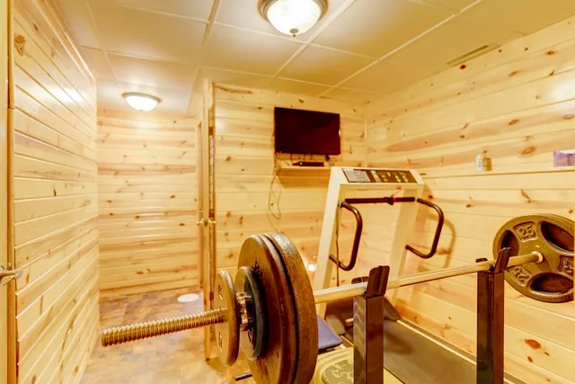 $475,000 | 2765 Oak Knoll Lane, Stoughton, WI 53589