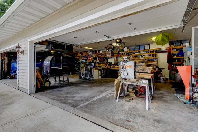 $475,000 | 2765 Oak Knoll Lane, Stoughton, WI 53589