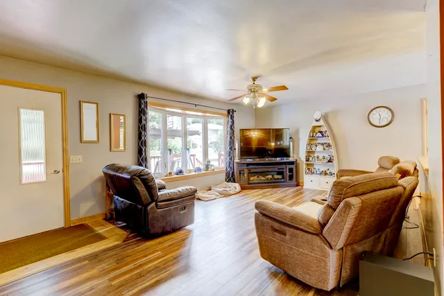 $475,000 | 2765 Oak Knoll Lane, Stoughton, WI 53589