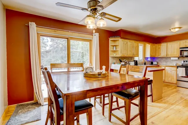 $475,000 | 2765 Oak Knoll Lane, Stoughton, WI 53589