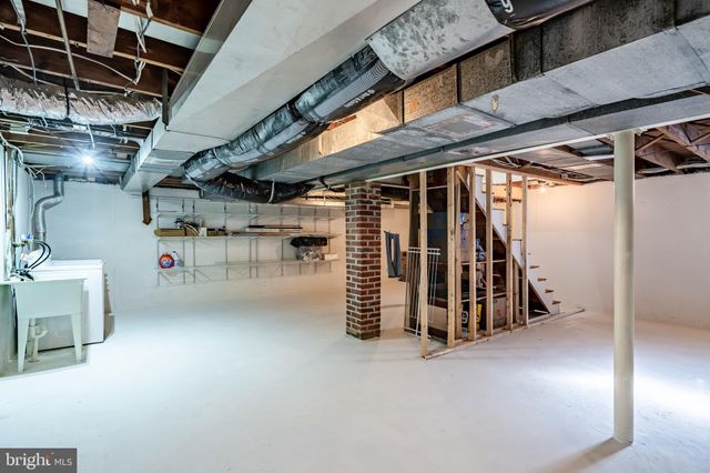 $370,000 | 1009 Morton Avenue, Folsom, PA 19033