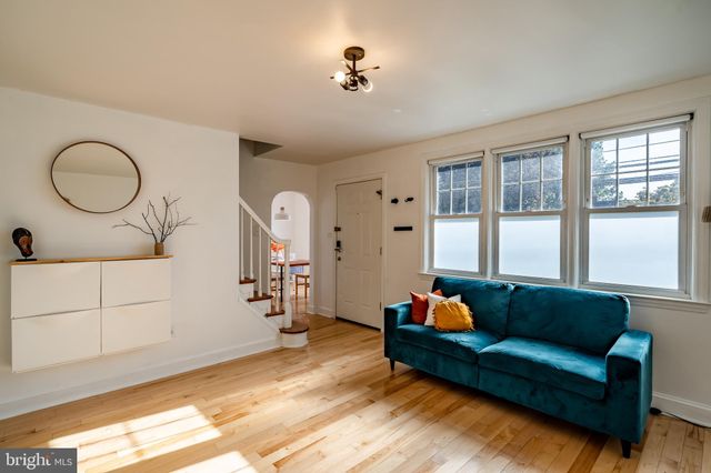 $370,000 | 1009 Morton Avenue, Folsom, PA 19033