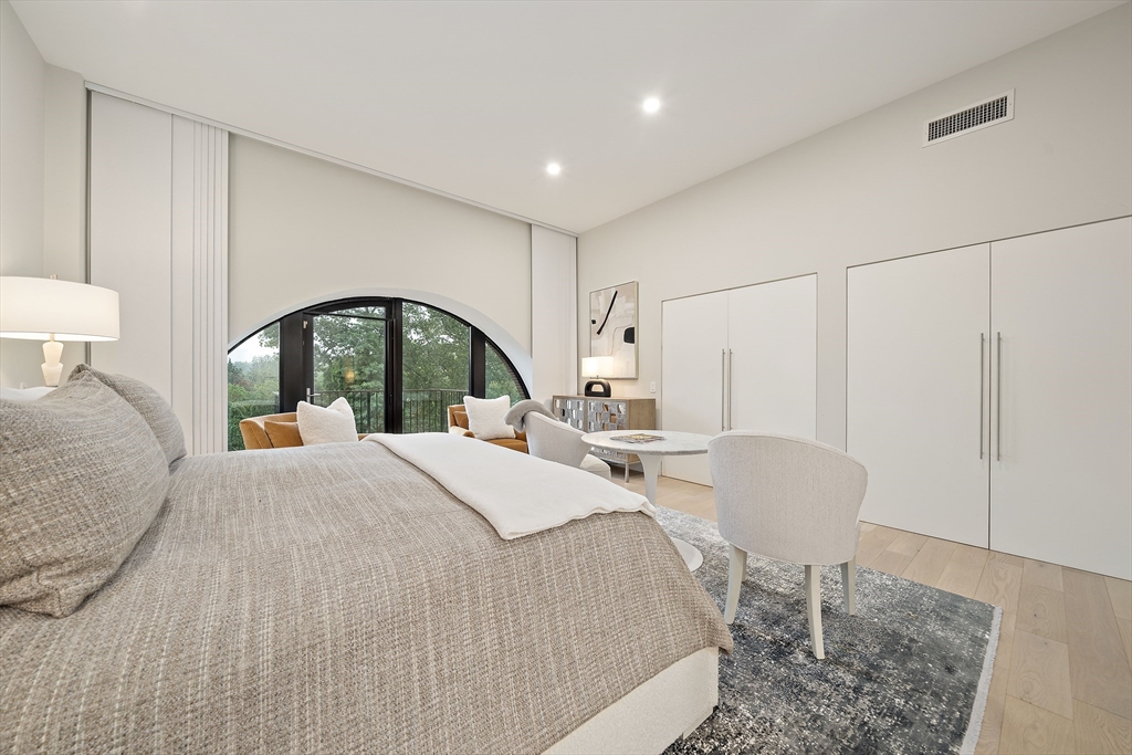 2420 Beacon Street, Unit 401 Boston, MA 02467 - Photo 12 of 41